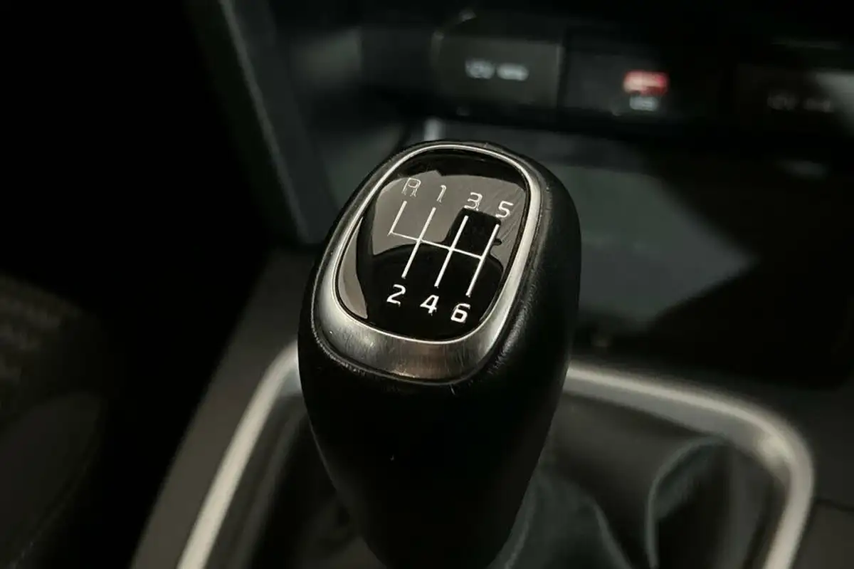 2021-kia-xceed-10-t-gdi-2-big-18
