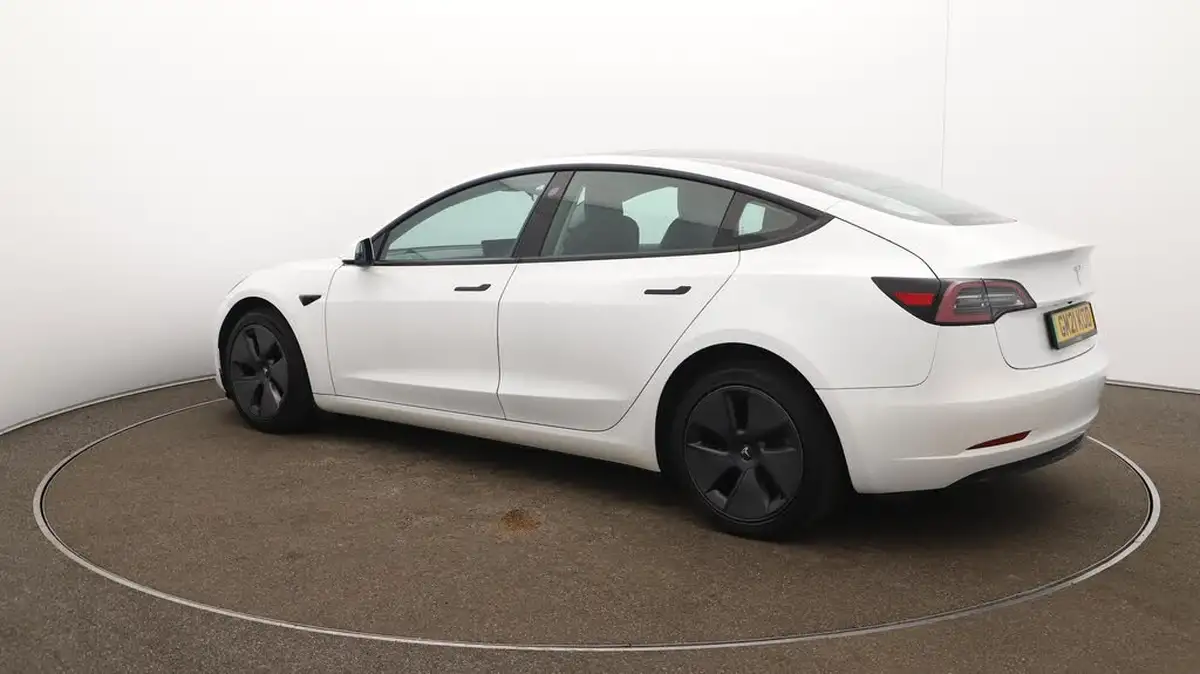 2021-tesla-model-3-e-long-range-4x4-big-34