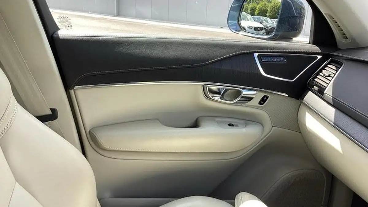 2020-volvo-xc90-20-b5-inscription-big-69