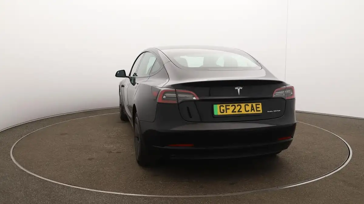 2022-tesla-model-3-e-long-range-big-51