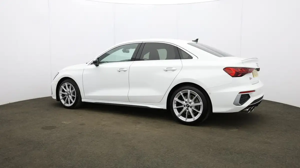 2022-audi-s3-20-tfsi-saloon-4d-big-67