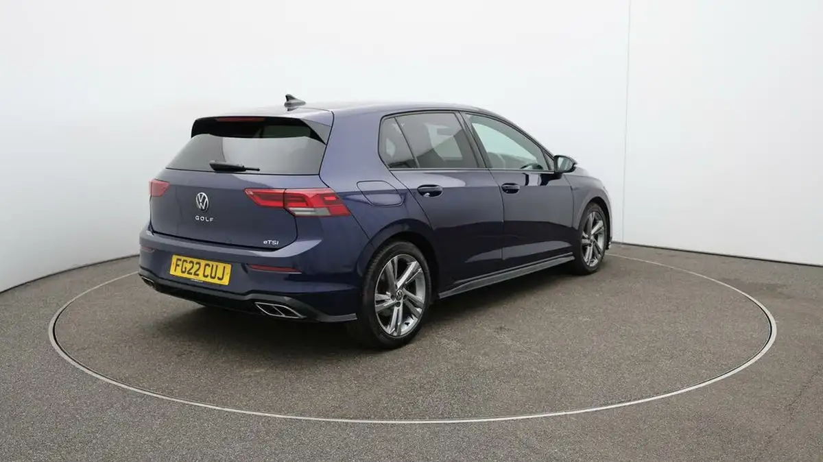 2022-volkswagen-golf-15-etsi-r-line-150ps-hatchback-big-54