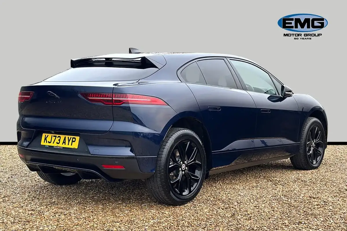 2024-jaguar-i-pace-ev400-r-dynamic-hse-black-big-6