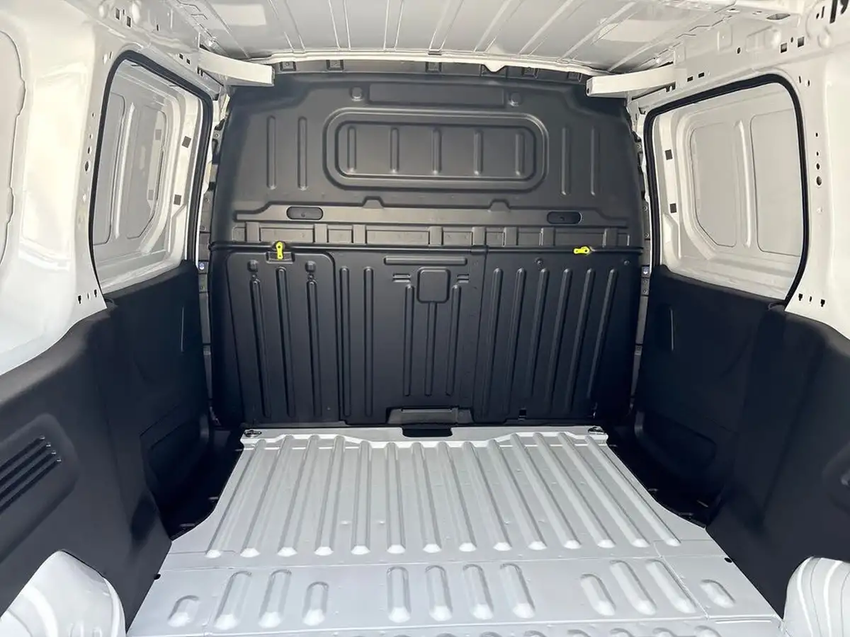 2024-vauxhall-combo-15cdti-prime-xl-100pseu6e-panel-big-11
