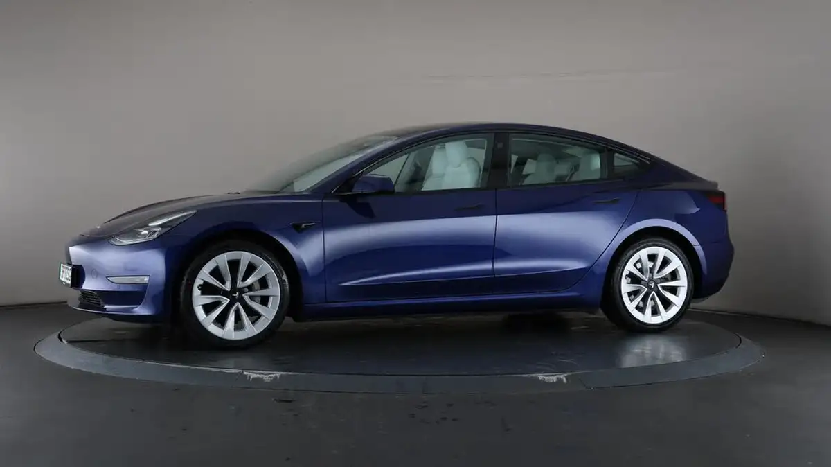 2021-tesla-model-3-e-long-range-4x4-big-39