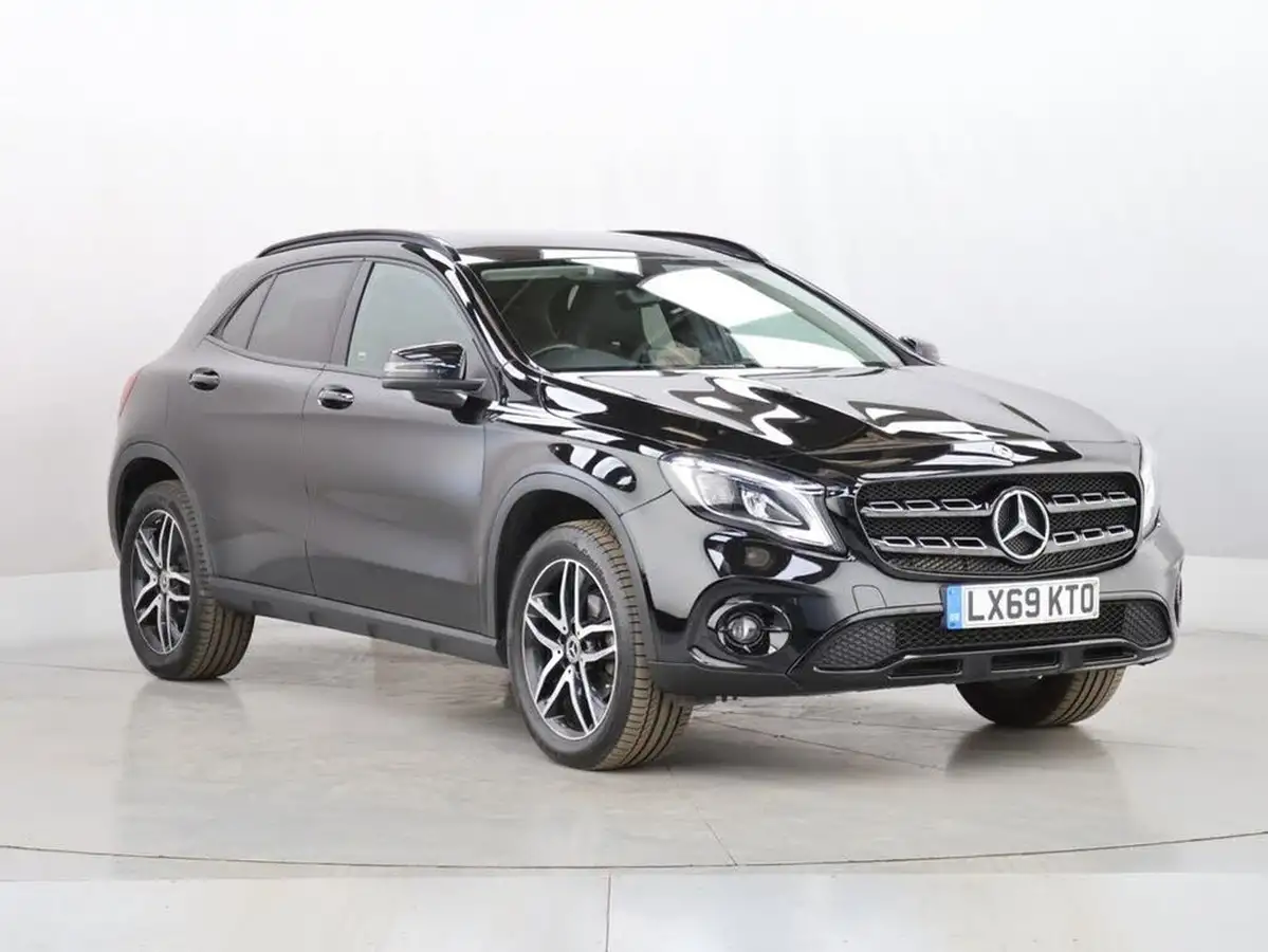 2019-mercedes-benz-gla-class-16-gla-180-urban-edition-7g-dct-big-1