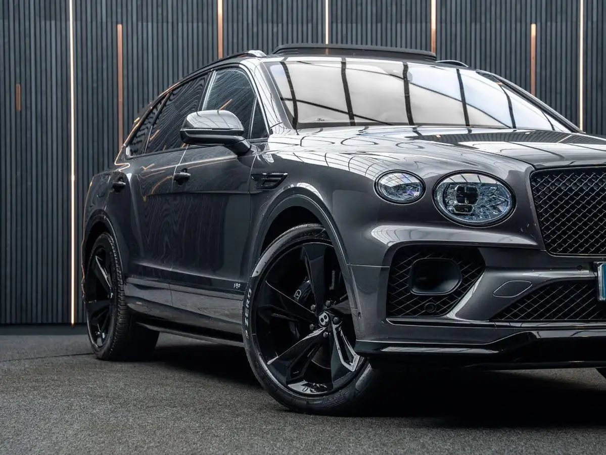 2019-bentley-bentayga-40-v8-big-6