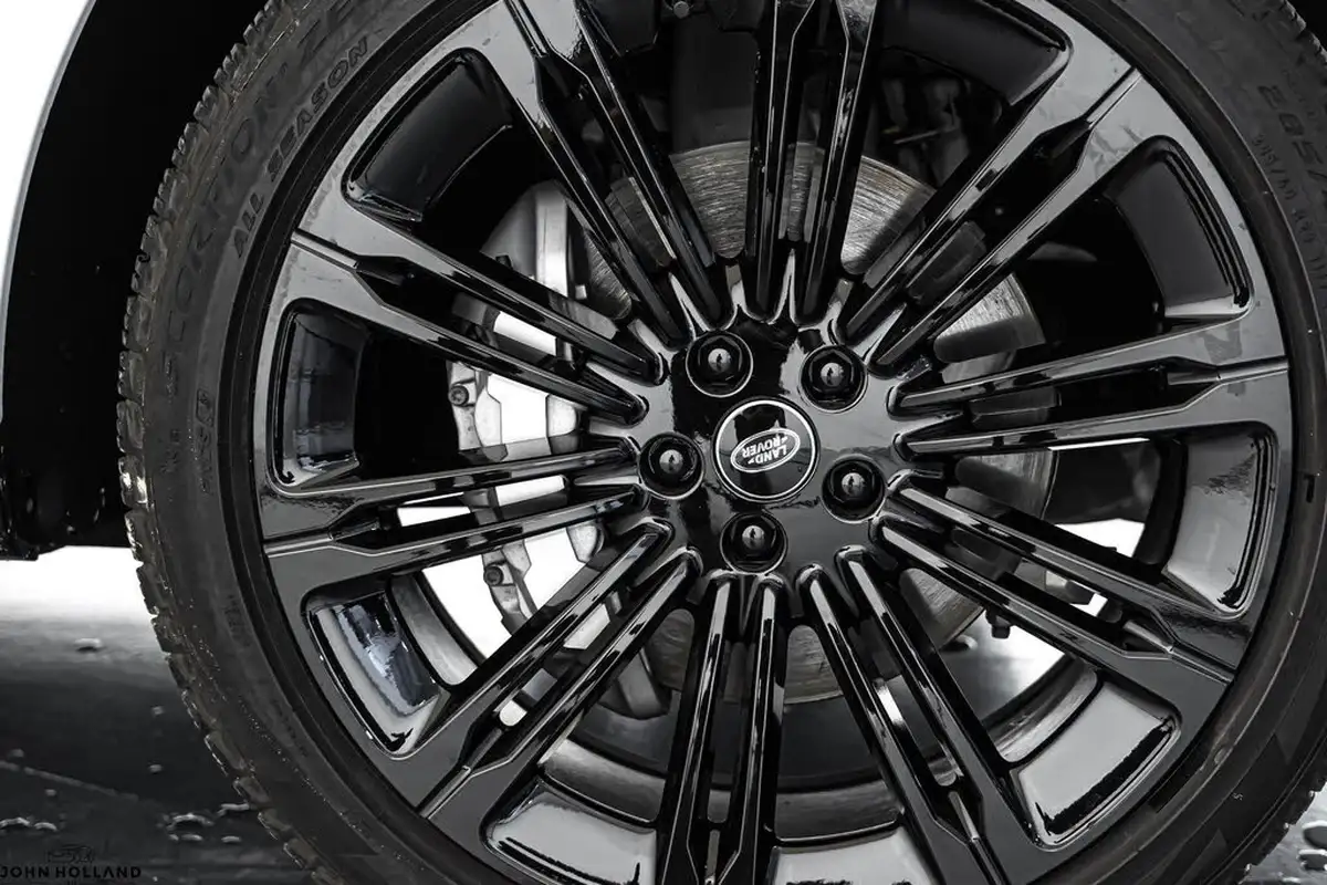 2024-land-rover-range-rover-30-d350-hse-big-3