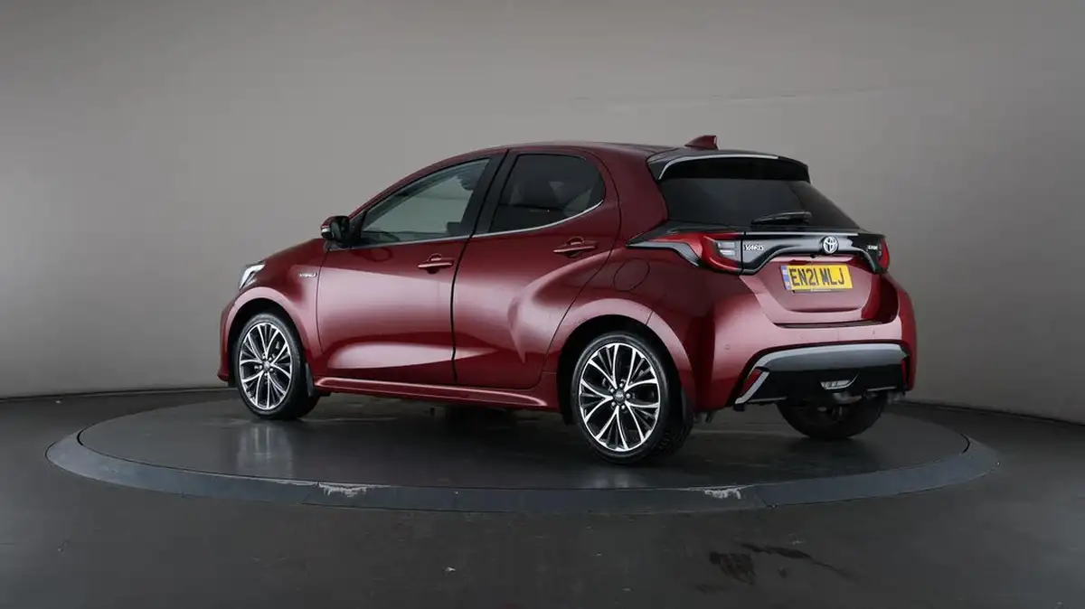2021-toyota-yaris-15-vvt-i-excel-big-74