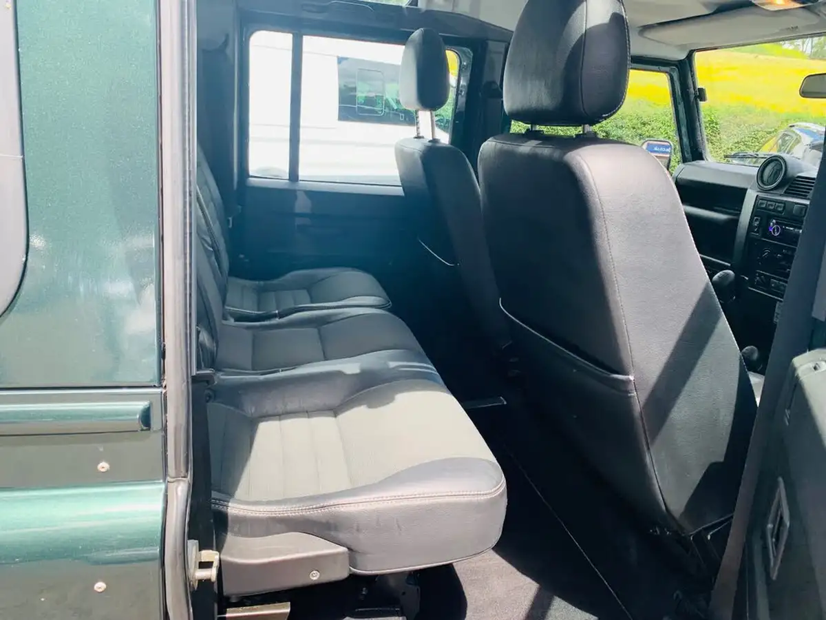 2011-land-rover-110-defender-24td-xs-station-wagon-5-drs-big-14