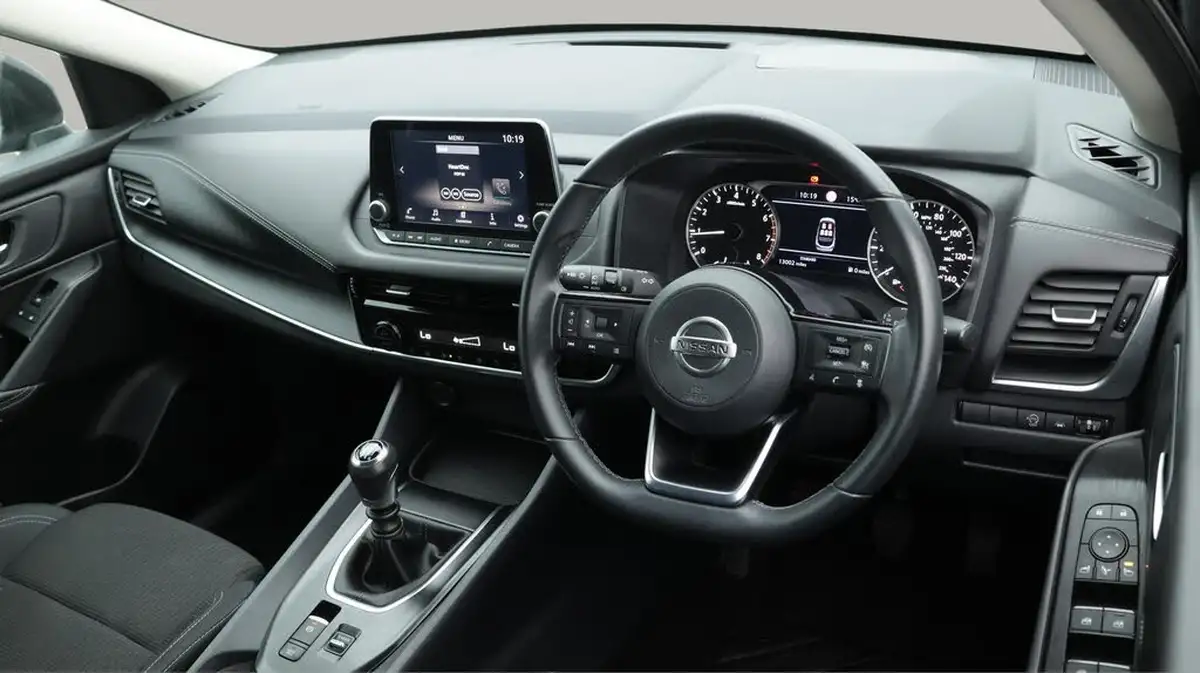 2022-nissan-qashqai-13-dig-t-acenta-premium-140ps-big-9