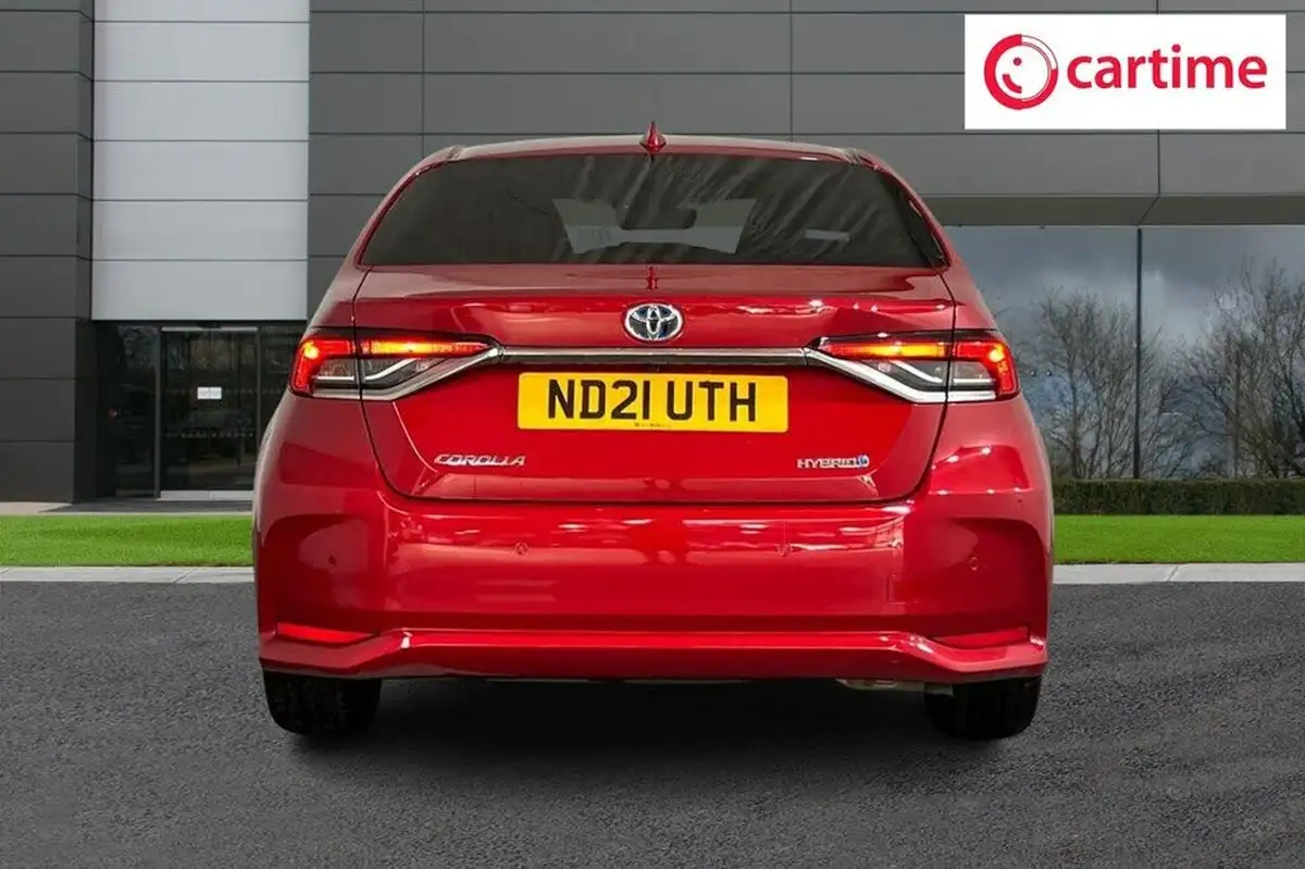 2021-toyota-corolla-18-vvt-i-design-saloon-4d-big-5