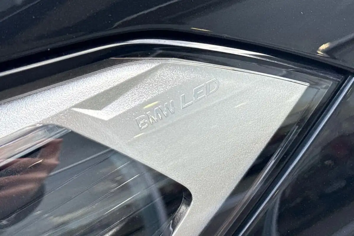 2022-bmw-x1-20-xdrive20i-xline-big-28
