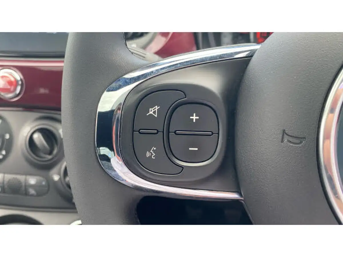 2021-fiat-500-10-lounge-big-21