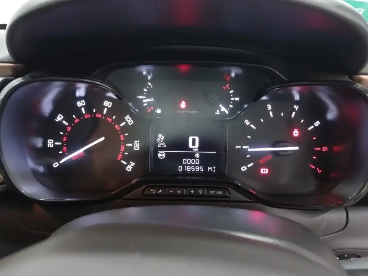 2019-citroen-c3-12-puretech-origins-83ps-big-18