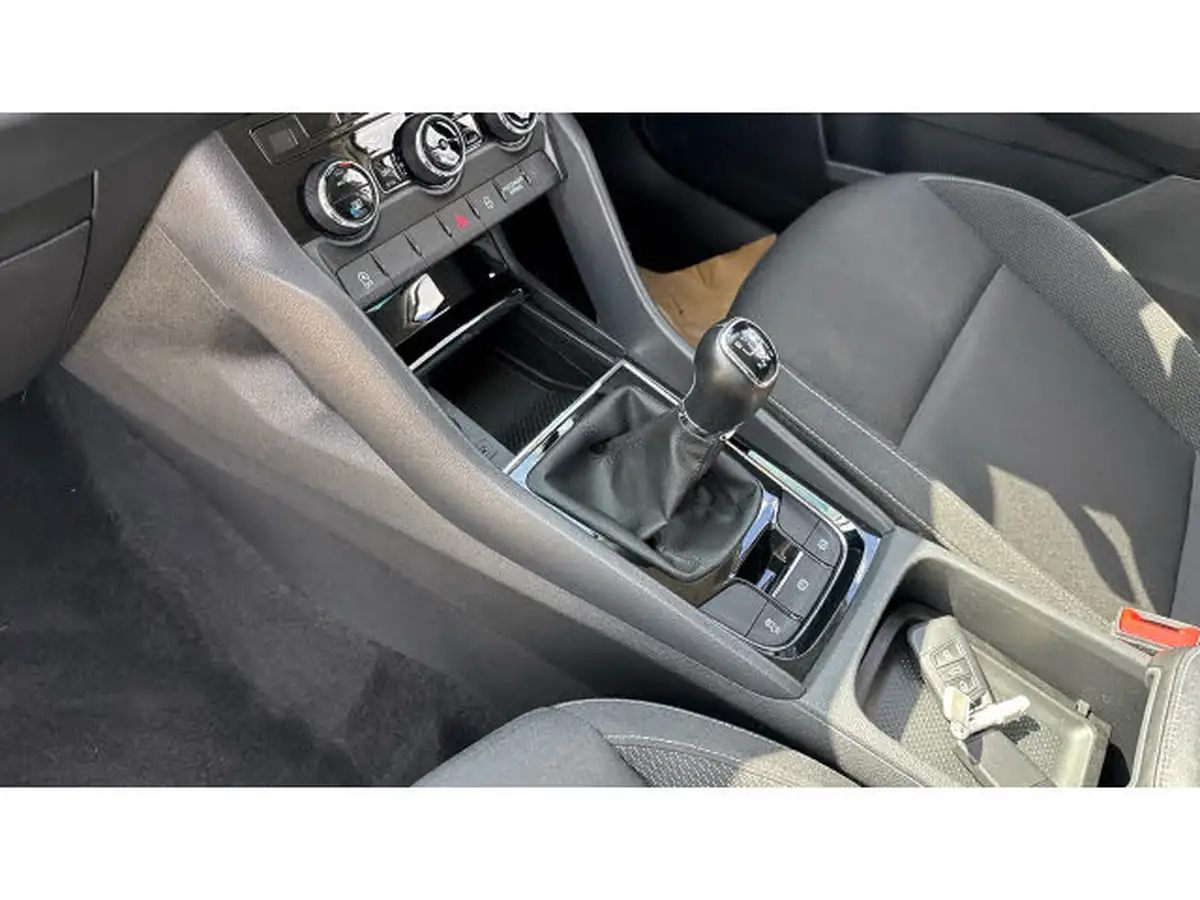 2022-skoda-karoq-10-tsi-se-drive-big-12
