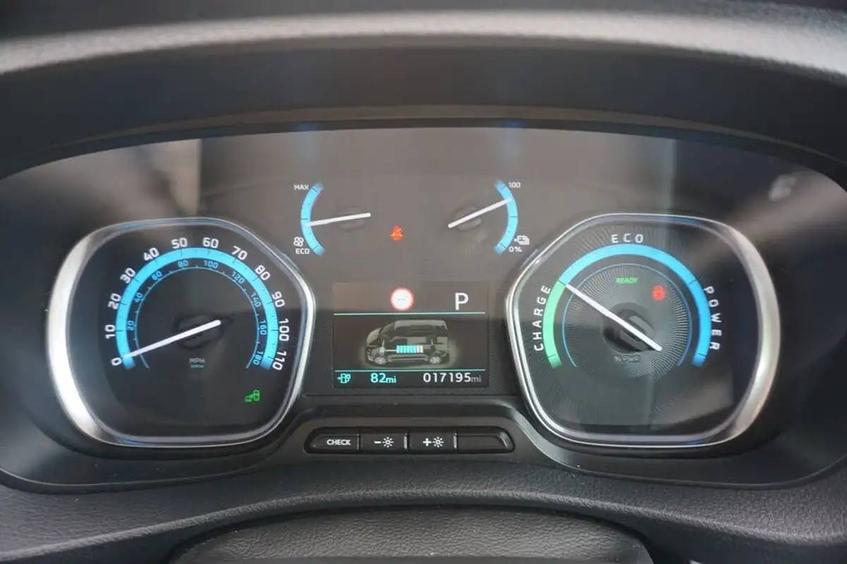 2021-peugeot-traveller-e-allure-standard-big-18