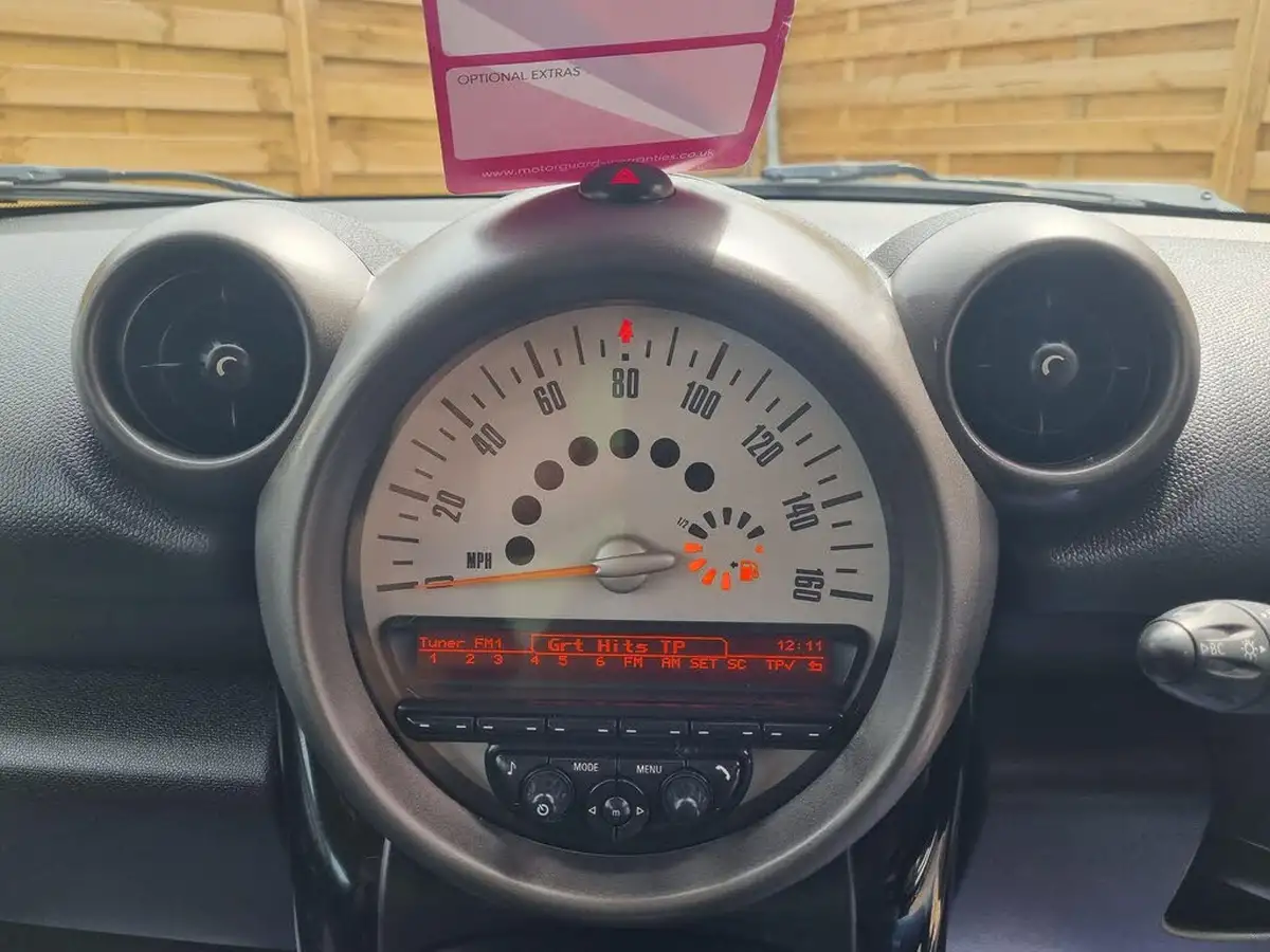 2012-mini-countryman-16-one-98bhp-big-14