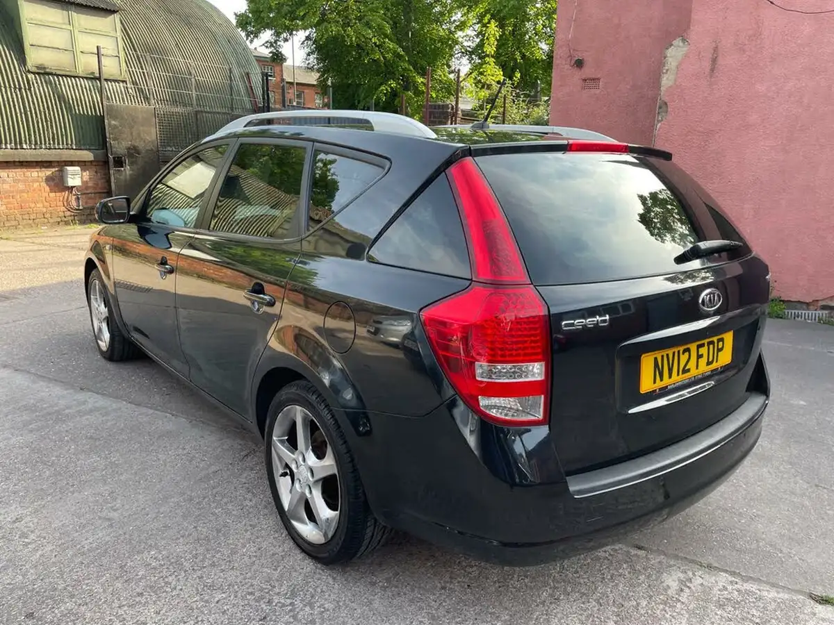 2012-kia-ceed-16td-3-estate-auto-big-4