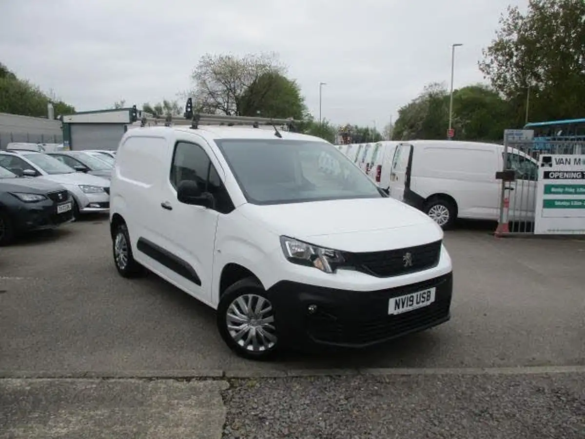2019-peugeot-partner-16bluehdi-1000-professional-big-1