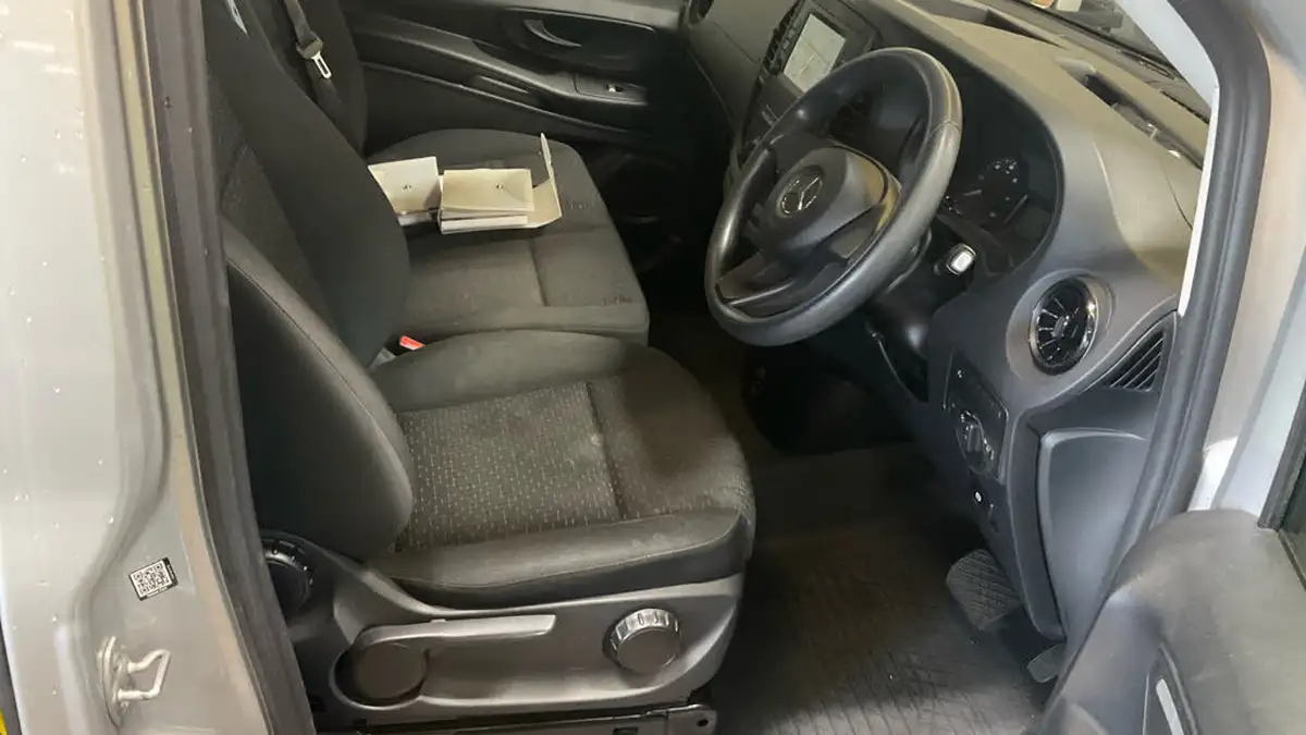 2021-mercedes-benz-vito-e-progressive-l2-big-7