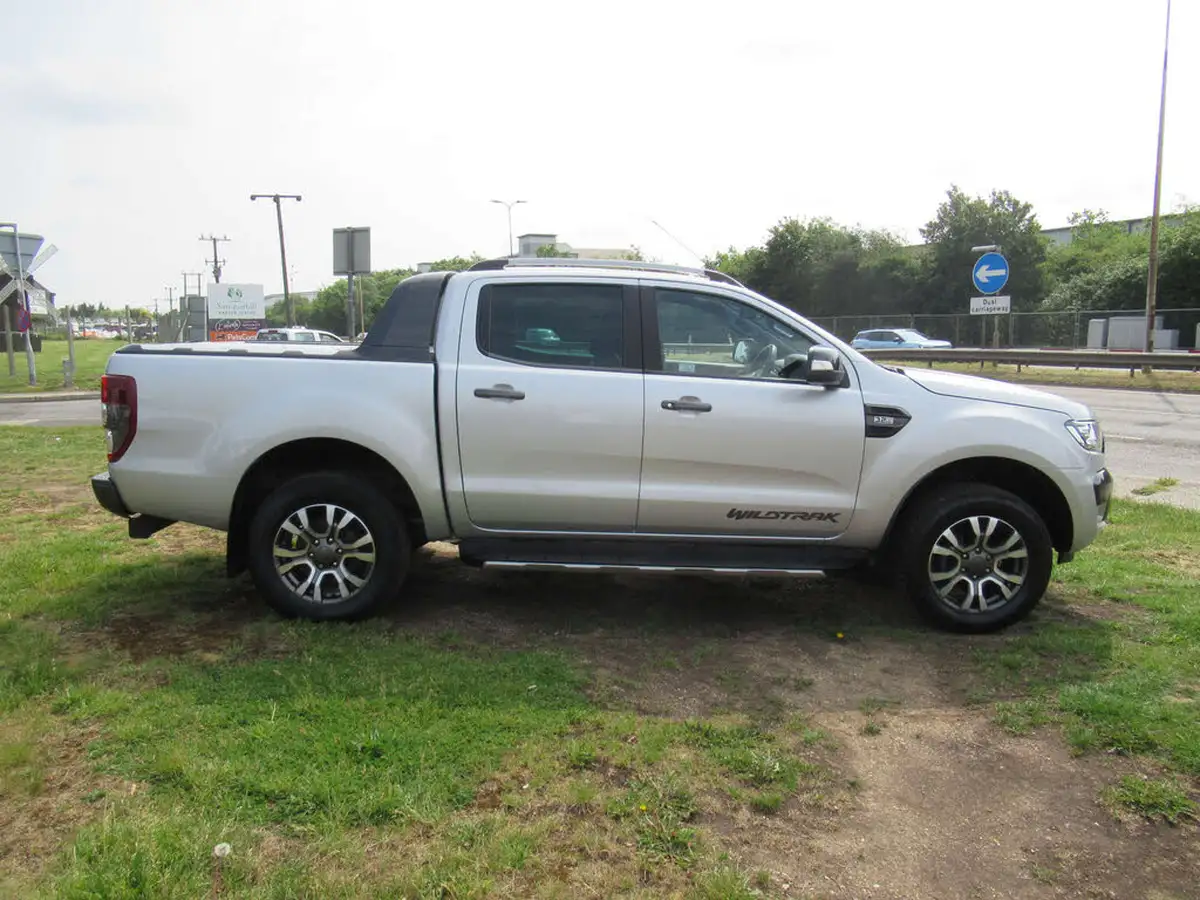 2019-ford-ranger-32td-wildtrak-32-duratorq-200pseu6dt-pickup-auto-big-13