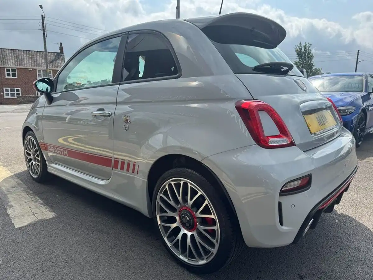 2022-abarth-595-14-tjet-145ps-big-1