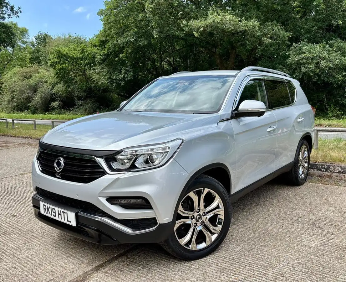 2019-kgm-ssangyong-rexton-22td-ultimate-big-2
