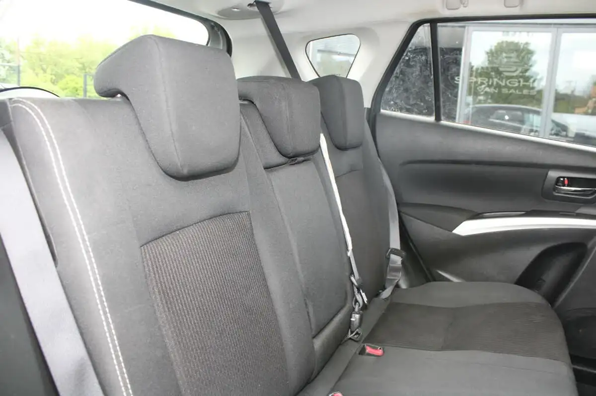 2016-suzuki-s-cross-10-boosterjet-sz-t-110ps-big-19
