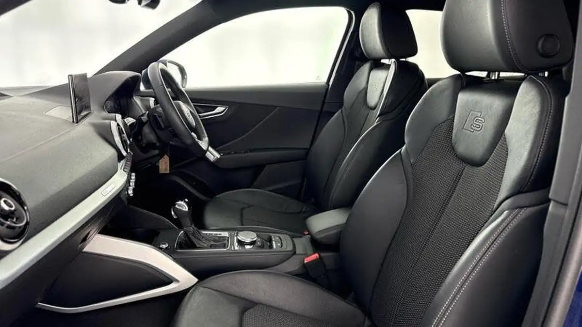 2022-audi-q2-15-35-tfsi-s-line-tronic-big-42
