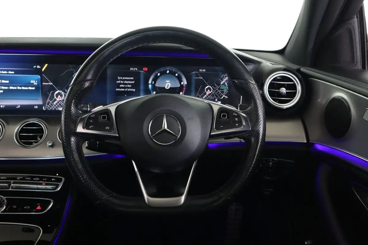 2016-mercedes-benz-e-class-20d-e220d-amg-line-premiumss-saloon-4d-big-36