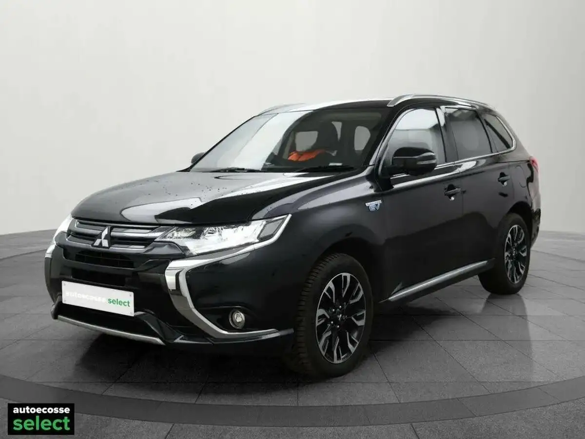 2016-mitsubishi-outlander-20-gx4h-phev-big-1