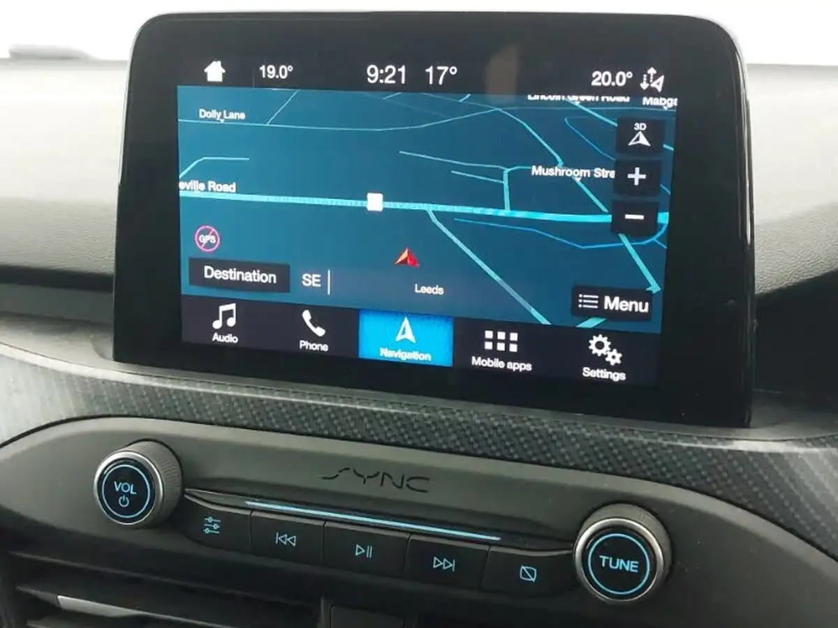 2018-ford-focus-10t-st-line-x-125ps-hatchback-big-12
