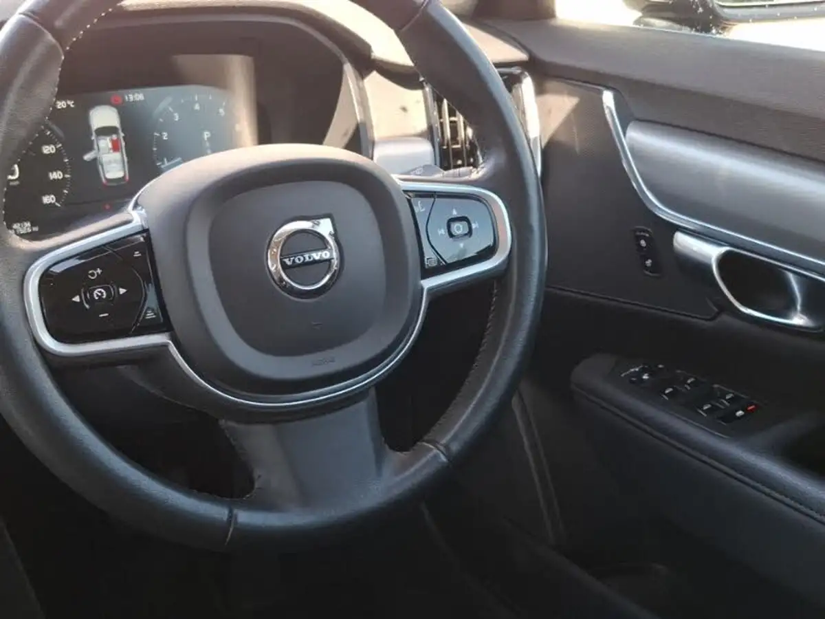 2019-volvo-v90-20-t4-momentum-big-10