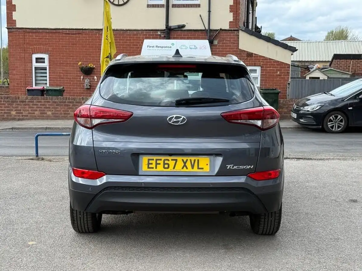 2017-hyundai-tucson-17crdi-blue-drive-se-nav-116ps-big-3