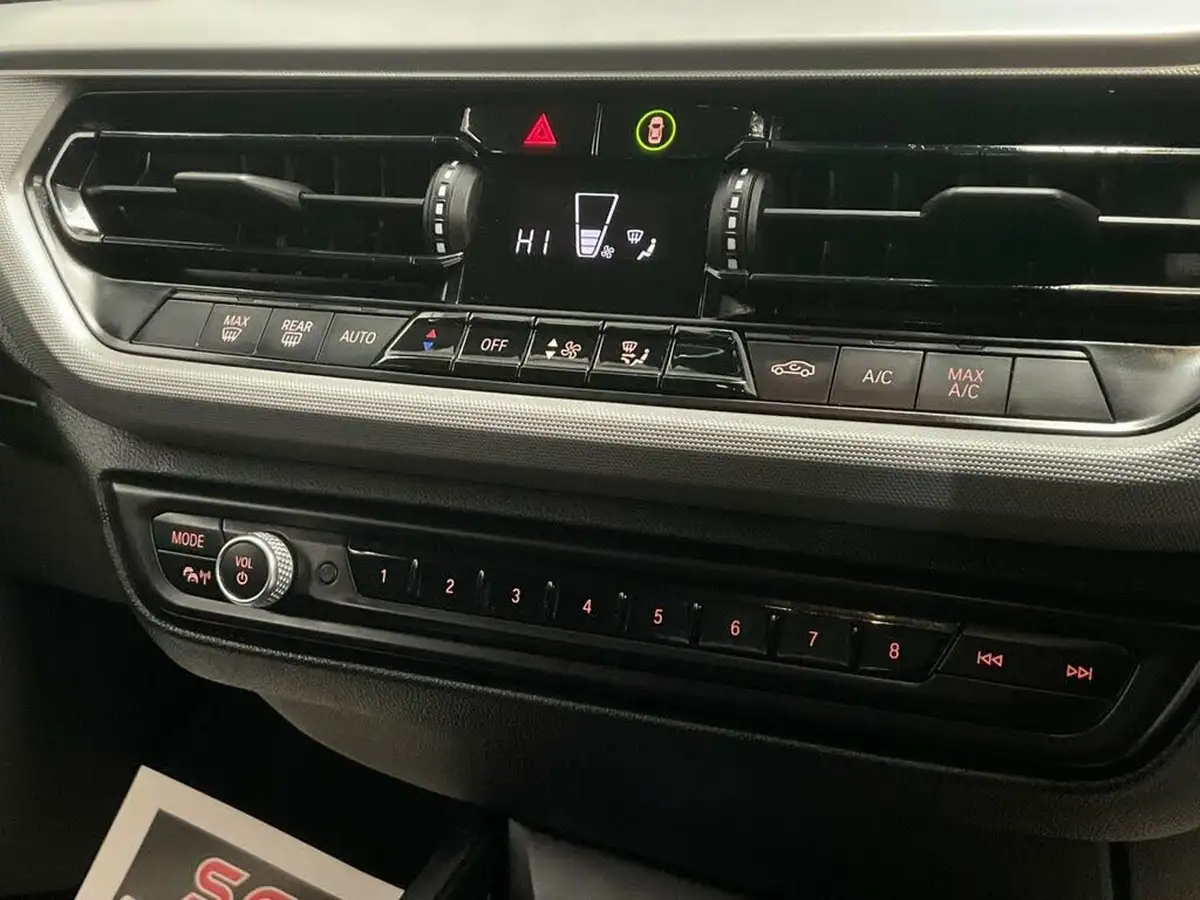 2020-bmw-1-series-15-118i-se-134bhp-big-47