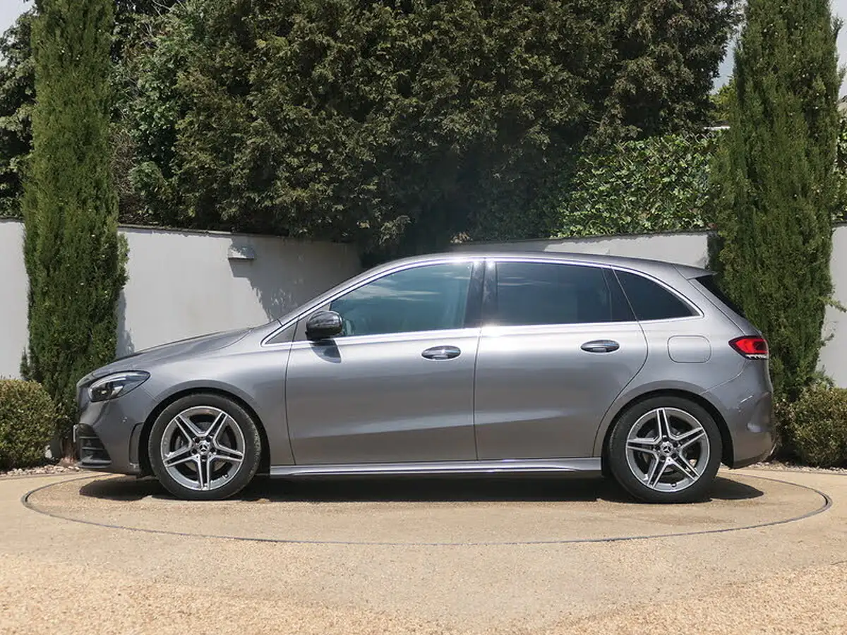 2020-mercedes-benz-b-class-13-b180-amg-line-premium-plus-big-6