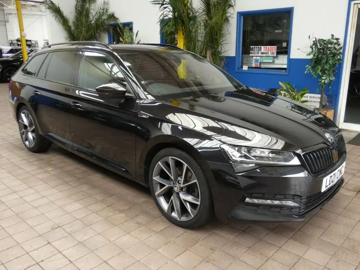 2021-skoda-superb-15-tsi-sportline-plus-estate-big-16