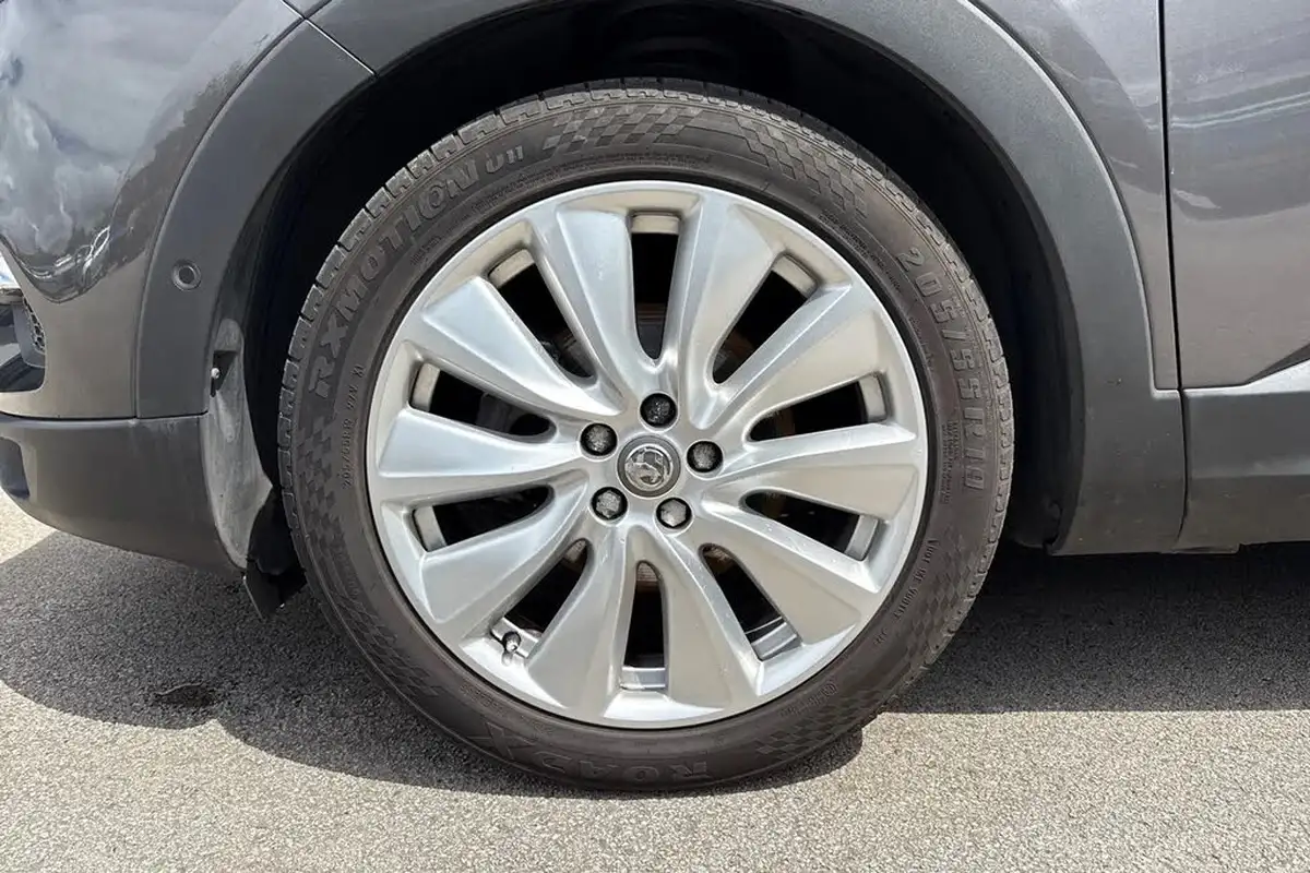 2019-vauxhall-grandland-x-12-elite-nav-big-11