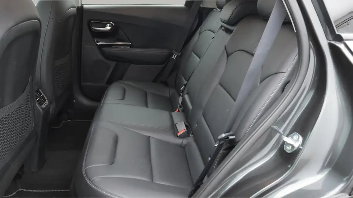 2022-kia-niro-16-gdi-3-156kwh-big-16