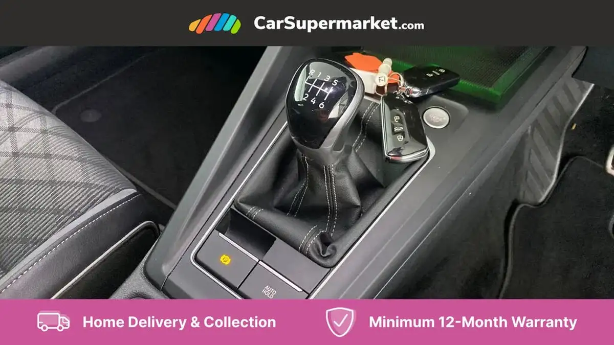 2022-volkswagen-golf-15-tsi-r-line-130ps-hatchback-big-26
