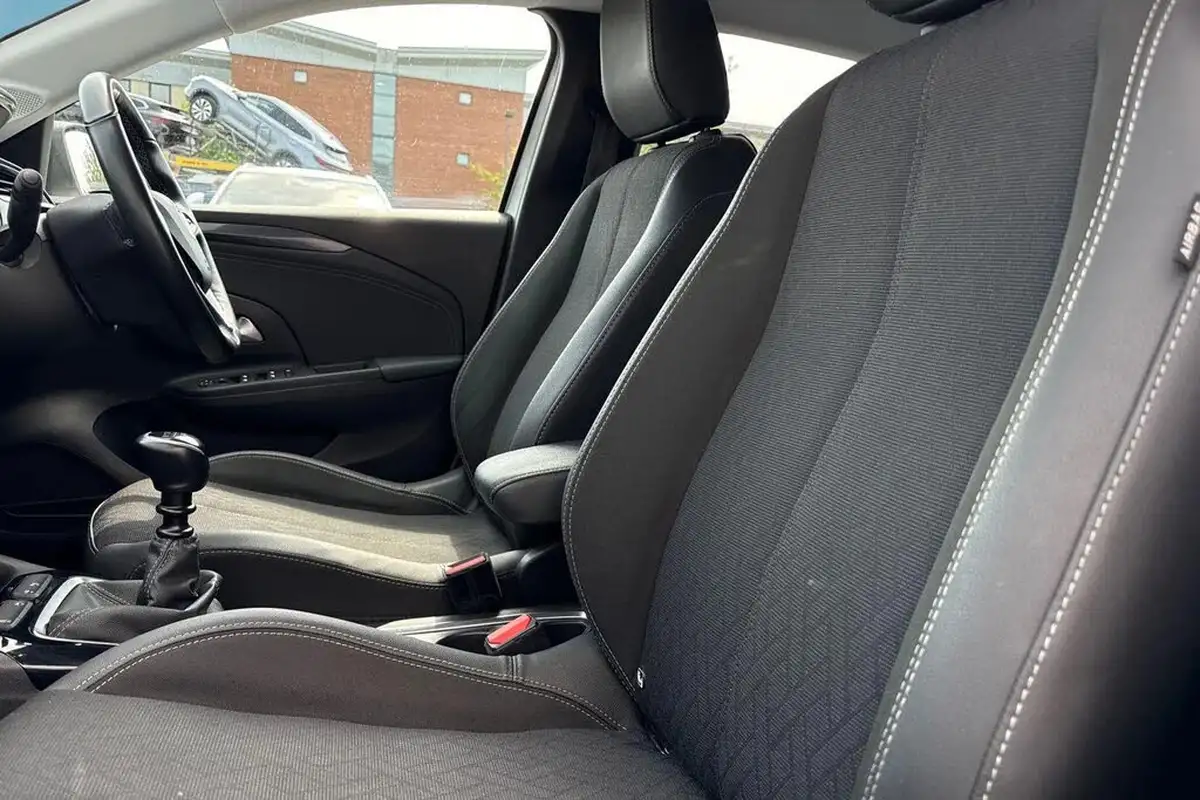 2022-vauxhall-corsa-12-turbo-elite-edition-big-15