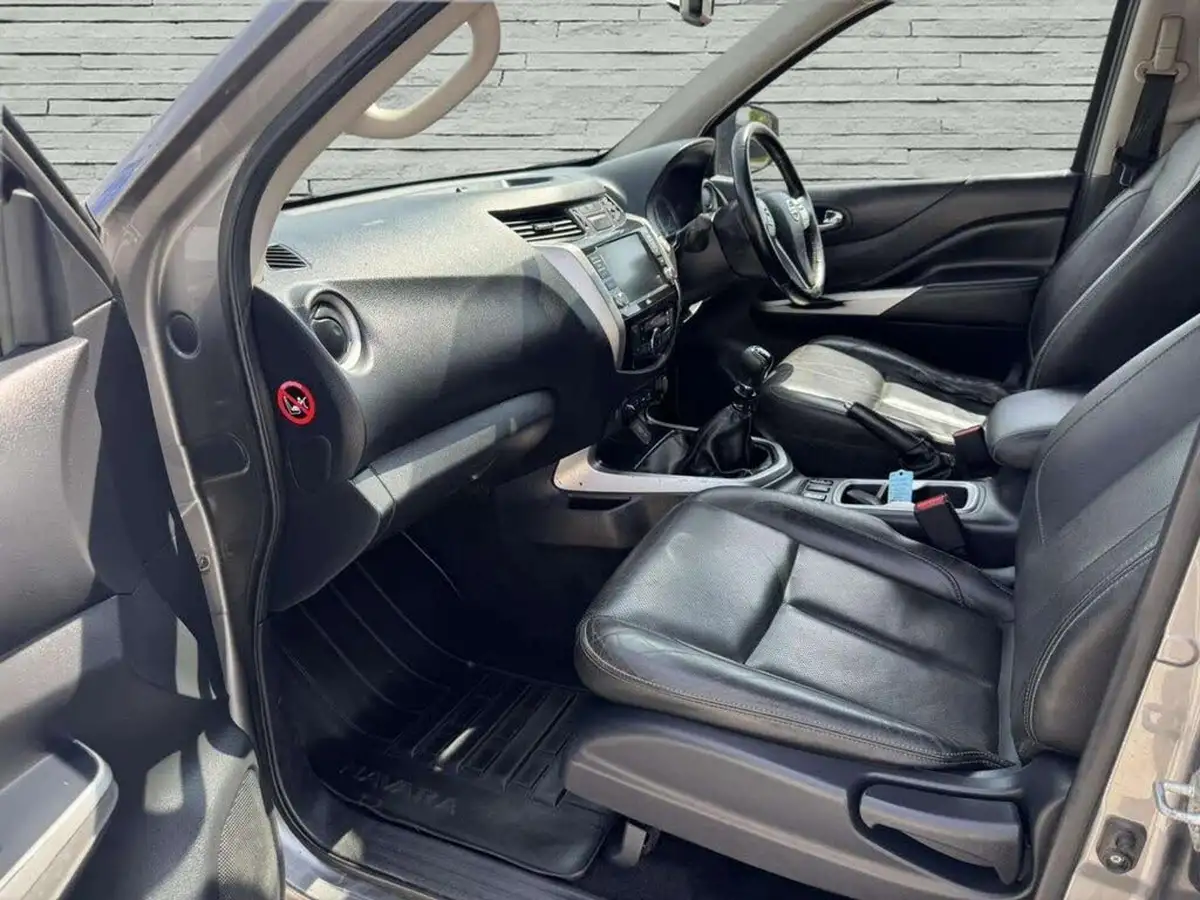 2020-nissan-navara-23dci-tt-tekna-8-navileather-big-7