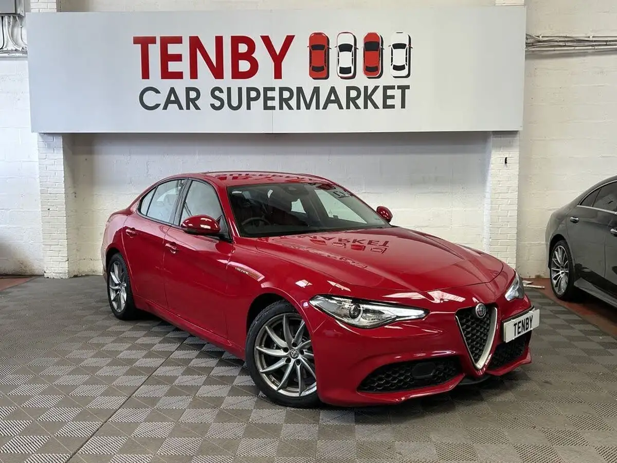 2018-alfa-romeo-giulia-20-veloce-big-0