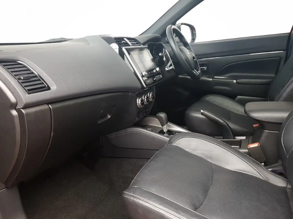 2024-jeep-avenger-12-gse-summit-e-hybrid-48v-auto-big-4