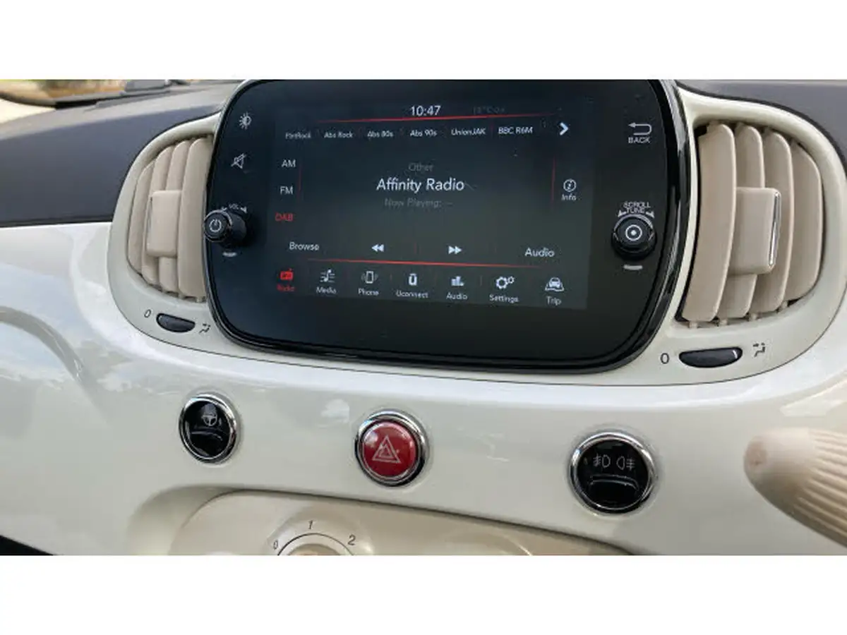 2020-fiat-500-12-lounge-dualogic-big-37