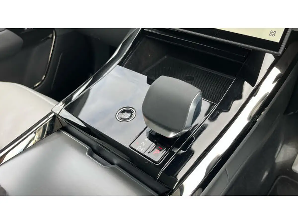 2025-land-rover-range-rover-sport-30-d300-dynamic-se-big-12