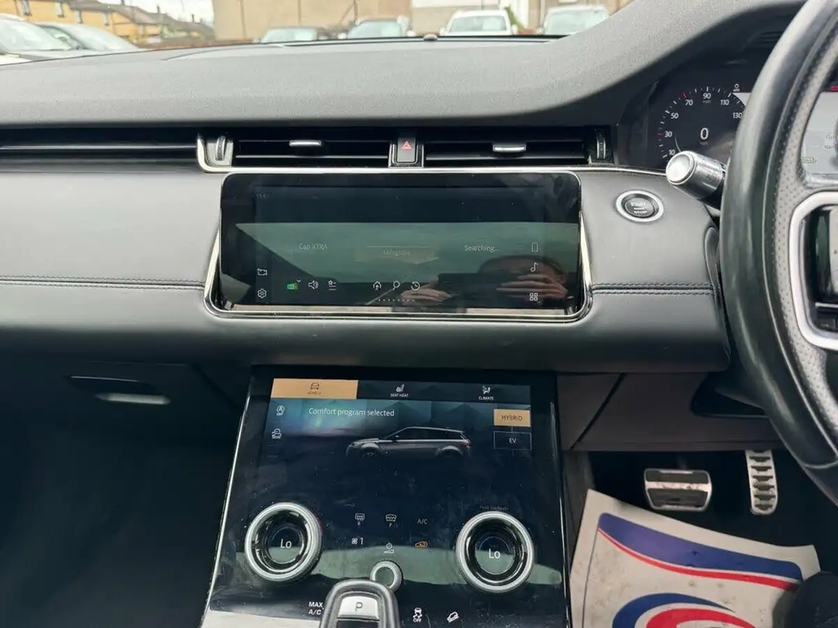2021-land-rover-range-rover-evoque-15-p300e-r-dynamic-hse-big-18