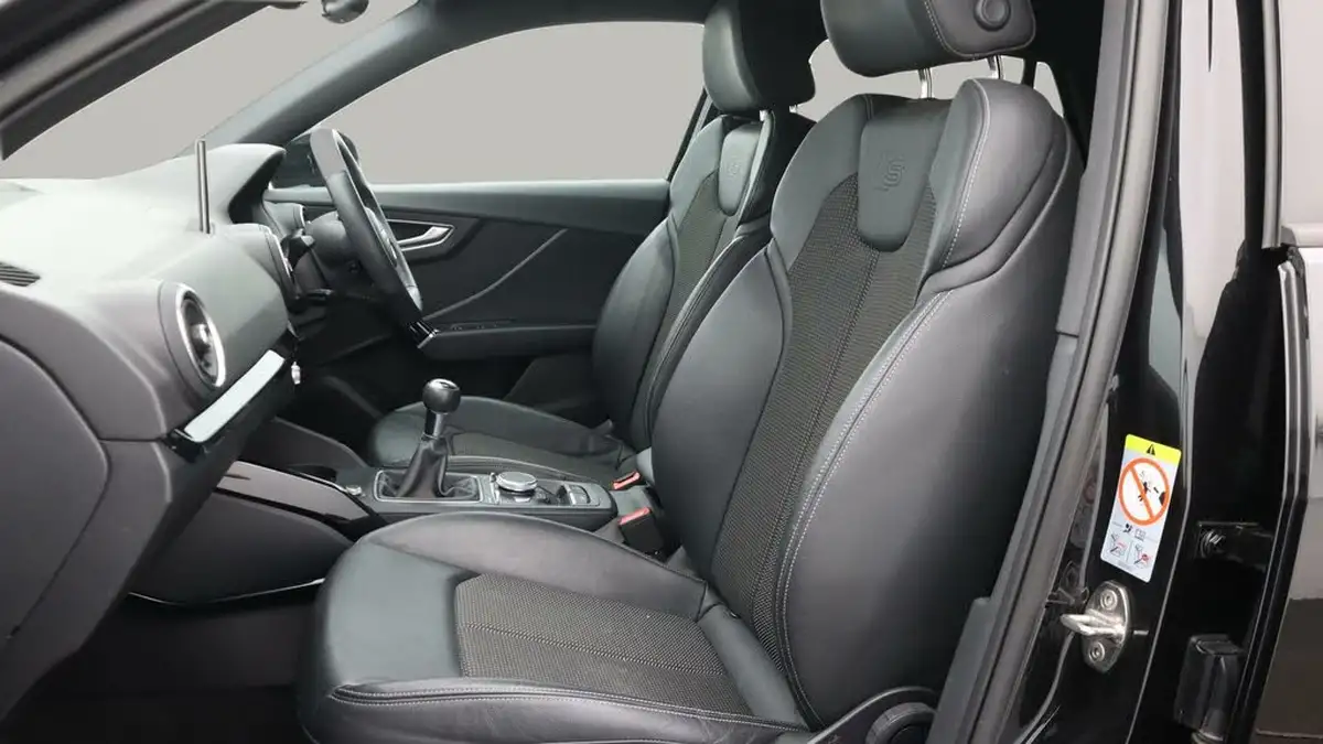 2019-audi-q2-16-30-tdi-black-edition-big-14