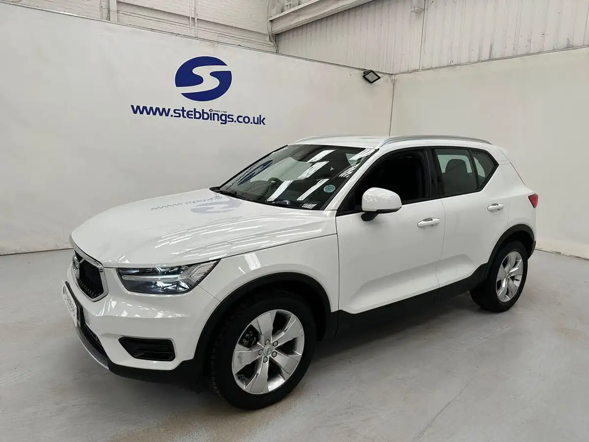 2020-volvo-xc40-20td-d3-momentum-geartronic-big-2